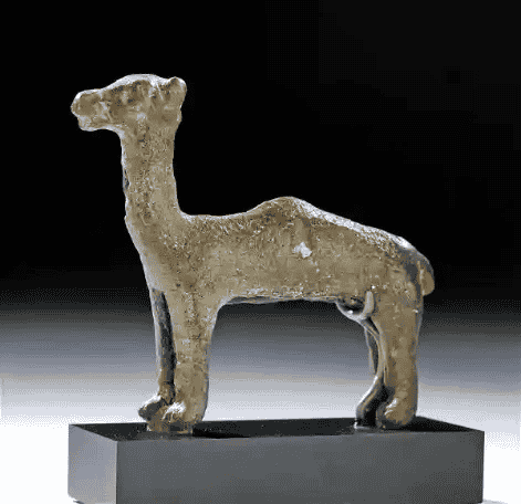 تمثال حيواني
